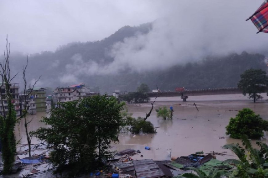 Bengal Government Evacuates Over 6,500 People After Cloudburst in Sikkim Causes Teesta to Overflow