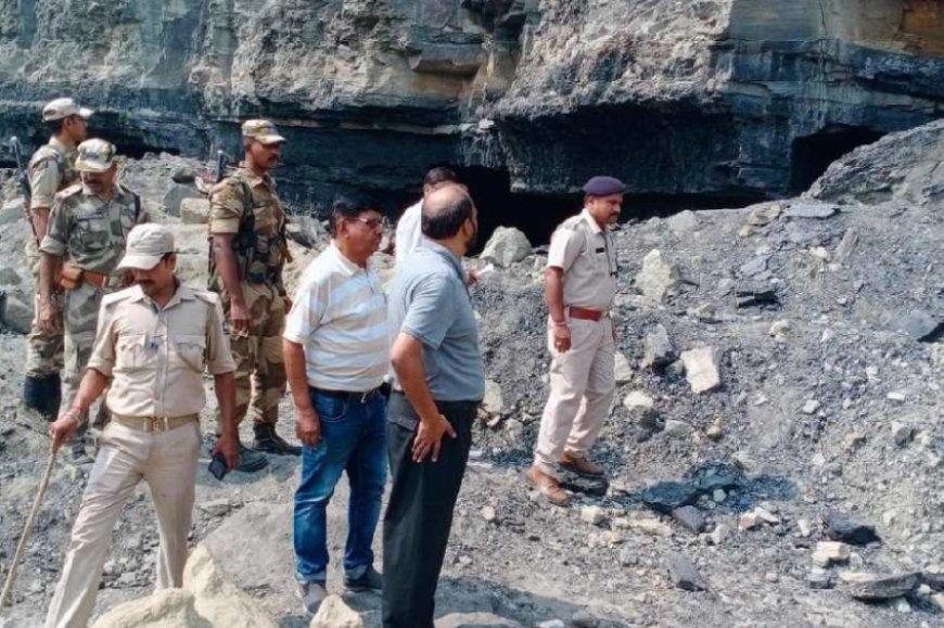 Three Coal Lifters Buried Alive in Raniganj Mine Collapse, BJP MLA Alleges Police Delay in Rescue