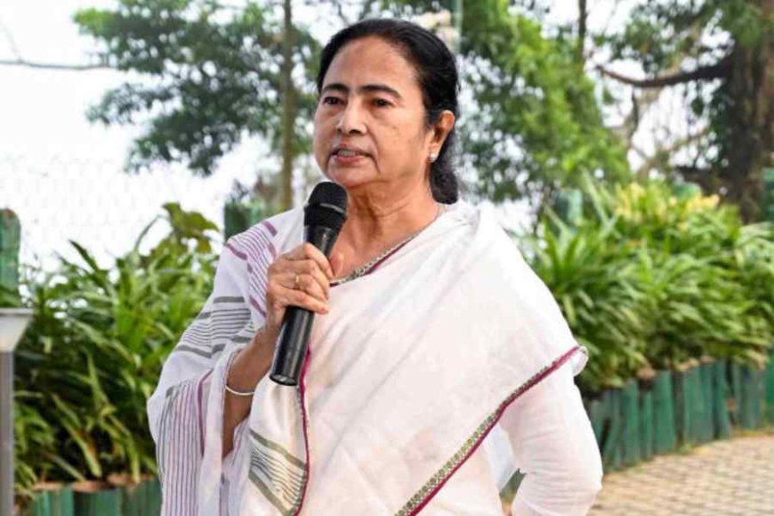 Mamata Banerjee Seeks Release of Rural Development Funds in Meeting with PM Modi