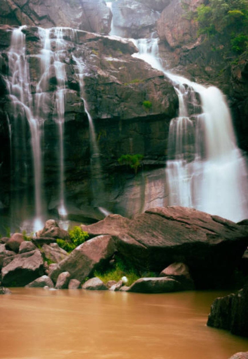 Uncovering the Stunning Magnificence of Hundru Waterfall: An Eden for Eclectics