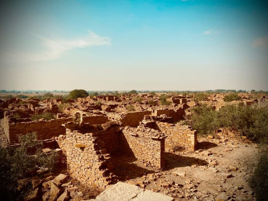 What Forces Drove the Prosperous Kuldhara Village to Mysterious Desolation in 1825?