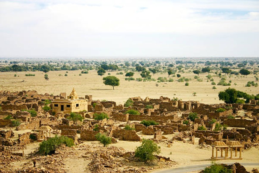 What Forces Drove the Prosperous Kuldhara Village to Mysterious Desolation in 1825?