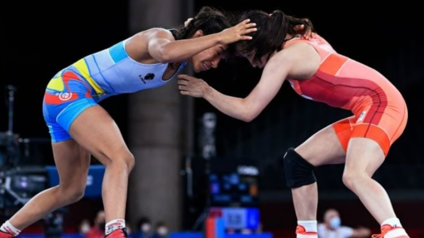Due to Health Risks, Women Wrestlers Are Urged to Avoid Last-Day Fast Weight Loss Practices