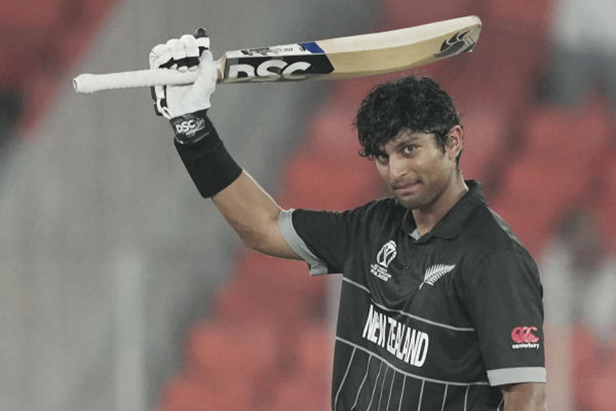 Rachin Ravindra's Brilliance Gives New Zealand Slight Edge in Second Test