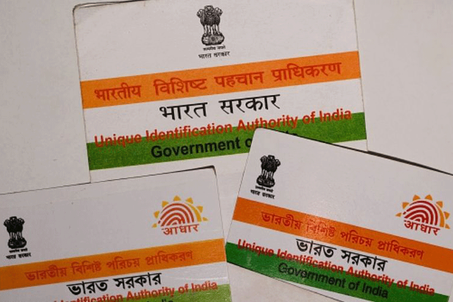 Concerns Arise Over Deactivation of Aadhaar Cards in Malda and Cooch Behar: Citizenship at Stake?