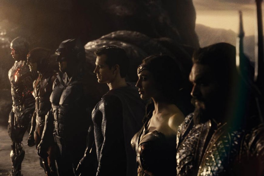 Zack Snyder Teases Theatrical Release for 'Justice League' Cut